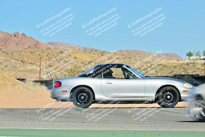 media/Dec-13-2025-Extreme Speed (Sat) [[d129ecb0b9]]/Beginner/Session 2 (Turn 4)/